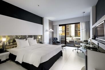هتل Hilton Madrid Airport