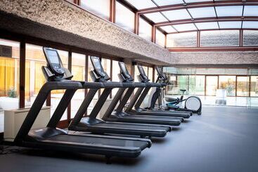 هتل Hilton Madrid Airport