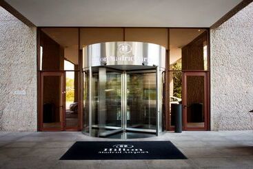 هتل Hilton Madrid Airport