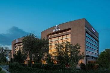 هتل Hilton Madrid Airport