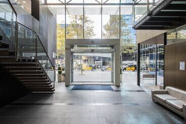 هتل Holiday Inn Express Barcelona City 22@, An Ihg