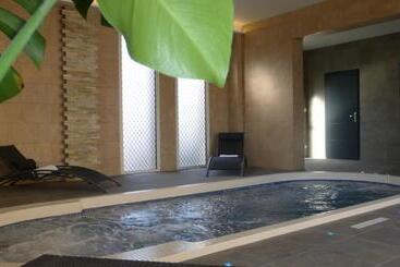 هتل Hôtel Ariane & Spa