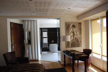 هتل Hôtel Ariane & Spa