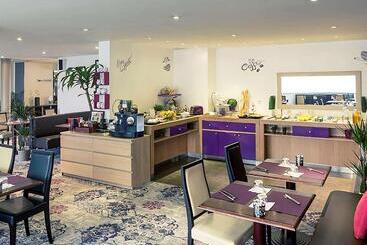 هتل Hôtel Mercure Rennes Cesson