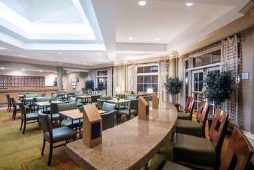 هتل La Quinta By Wyndham Charlotte Airport South