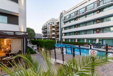 هتل Lion Sunny Beach