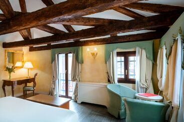 هتل Maison Venezia | Una Esperienze