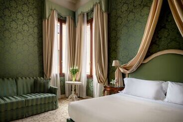 هتل Maison Venezia | Una Esperienze