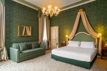 هتل Maison Venezia | Una Esperienze