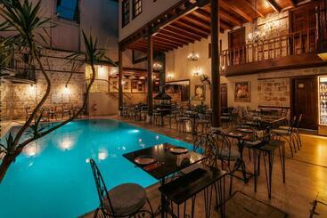 Mediterra Art Hotel Antalya