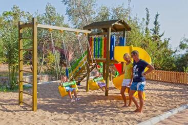 هتل Miarosa Incekum West Resort