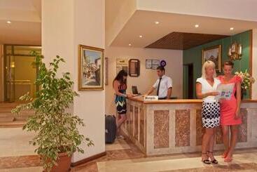 هتل Miarosa Incekum West Resort