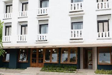 هتل Punnpreeda Beach Resort   Sha Plus Certified