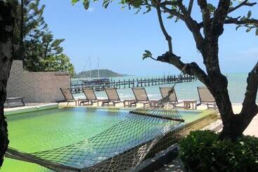 酒店 Punnpreeda Beach Resort   Sha Plus Certified