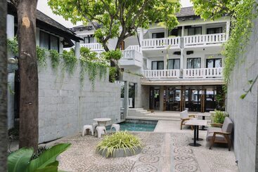 هتل Punnpreeda Beach Resort   Sha Plus Certified