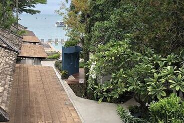 هتل Punnpreeda Beach Resort   Sha Plus Certified