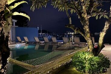 هتل Punnpreeda Beach Resort   Sha Plus Certified