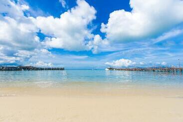 هتل Punnpreeda Beach Resort   Sha Plus Certified