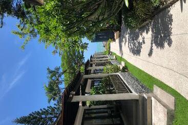 هتل Punnpreeda Beach Resort   Sha Plus Certified