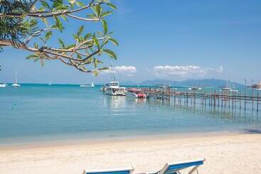 هتل Punnpreeda Beach Resort   Sha Plus Certified
