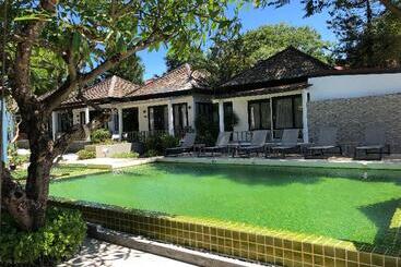 هتل Punnpreeda Beach Resort   Sha Plus Certified