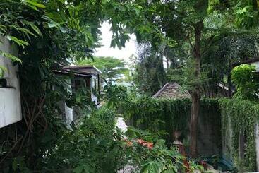 هتل Punnpreeda Beach Resort   Sha Plus Certified