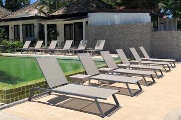هتل Punnpreeda Beach Resort   Sha Plus Certified