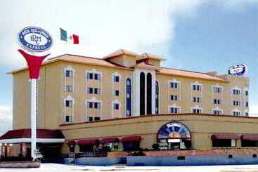 هتل Real De Minas Bajio
