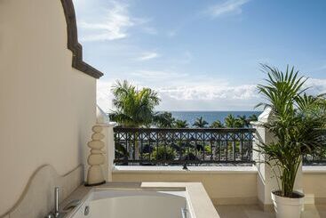 هتل Red Level at Gran Melia Palacio de Isora - Adults Only