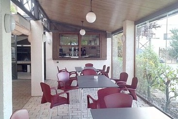 هتل Restaurante El Tollo