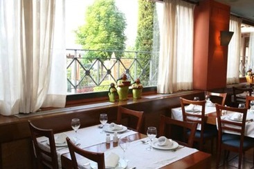 هتل Restaurante El Tollo