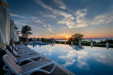 酒店 Santa Marina Holiday Village