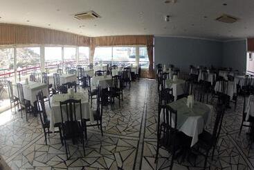 酒店 Surtel