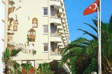 酒店 Surtel