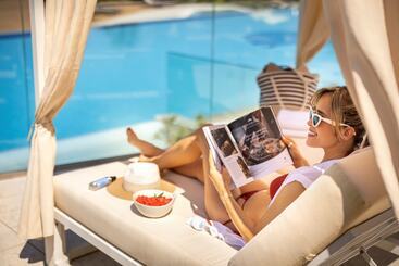 هتل Valamar Lacroma