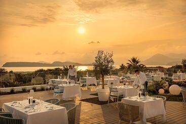 هتل Valamar Lacroma