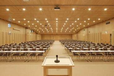 هتل Valamar Lacroma