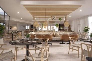 هتل Valamar Lacroma