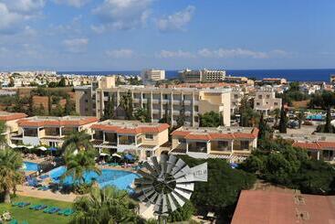 Jacaranda Hotel Apartments