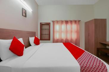 هتل Oyo Flagship 32997  Kaveri Bed & Breakfast