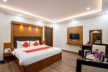هتل Lumbini Palace Resort