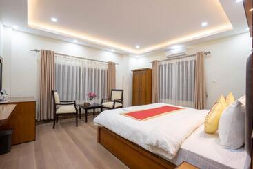 هتل Lumbini Palace Resort