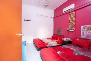 هتل Spot On 90156 Bidara Guest House