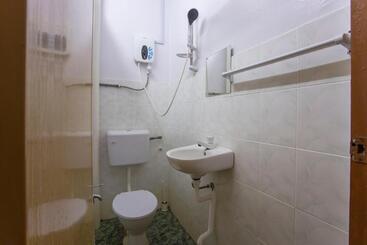 هتل Spot On 90156 Bidara Guest House