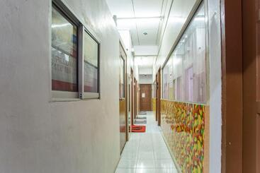 هتل Spot On 90156 Bidara Guest House