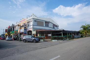 هتل Spot On 90156 Bidara Guest House