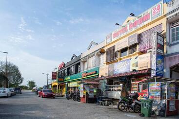 هتل Spot On 90156 Bidara Guest House