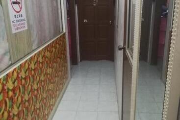 هتل Spot On 90156 Bidara Guest House