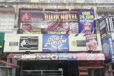 هتل Spot On 90156 Bidara Guest House