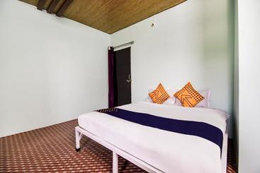 酒店 Spot On Nag497 New Satyam Lodging